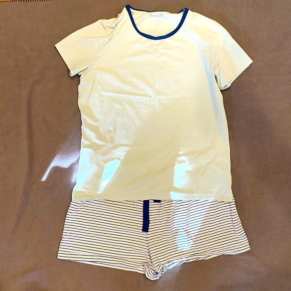 Land’s End Pajamas - Picture 1 of 4